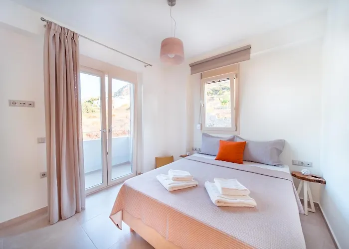 Aloni 3 Bedroom Sea View With Private Pool