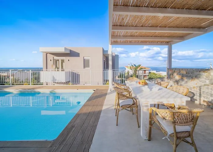 Aloni 3 Bedroom Sea View With Private Pool