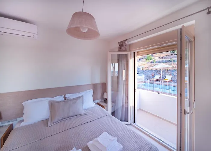 Aloni 3 Bedroom Sea View With Private Pool Villa *